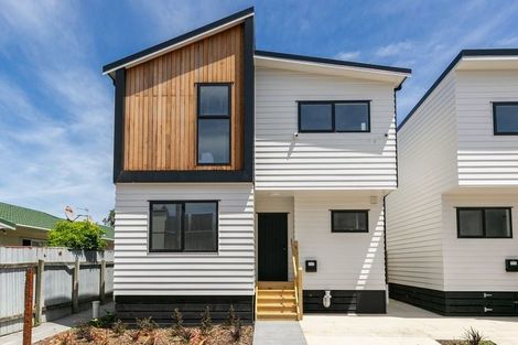 Photo of property in 6 Woodcarver Lane, Titahi Bay, 5022
