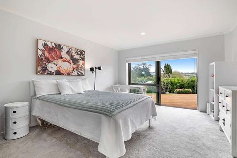 Photo of property in 9 Fleetwood Drive, Henderson, Auckland, 0612