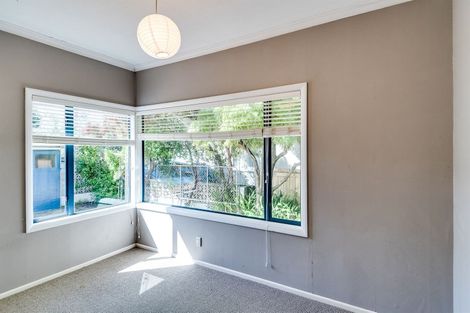 Photo of property in 23 Anzac Avenue, Onekawa, Napier, 4110