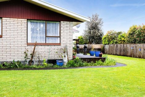 Photo of property in 6 Kamahi Place, Inglewood, 4330