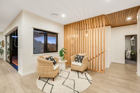 Photo of property in 77 Paremata Road, Paremata, Porirua, 5024