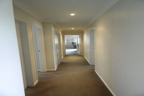 Photo of property in 12 Gennaker Lane, Whitby, Porirua, 5024
