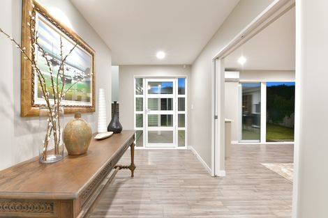 Photo of property in 12 Seaview Crescent, Hatfields Beach, Orewa, 0931