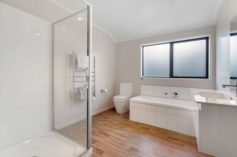 Photo of property in 12 Kelly Place, Whitianga, 3510