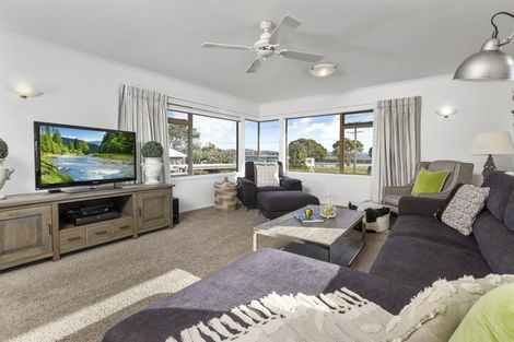 Photo of property in 3 Ngatai Road, Otumoetai, Tauranga, 3110