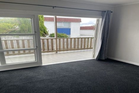 Photo of property in 54 Fruitvale Road, New Lynn, Auckland, 0600