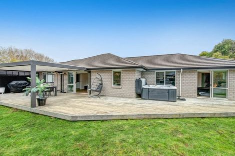 Photo of property in 9 Riverboat Lane, Helensville, 0800