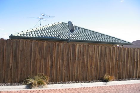 Photo of property in 46 Milson Drive, Papakura, 2110