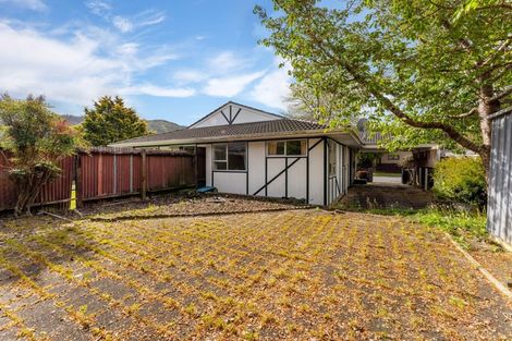 Photo of property in 52f2- Gemstone Drive, Birchville, Upper Hutt, 5018