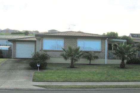 Photo of property in 118 Lakeside Drive, Orewa, 0931