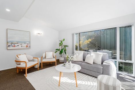 Photo of property in 6 Sumner Terrace, Aotea, Porirua, 5024