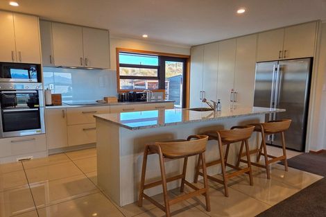 Photo of property in 2 Walter Black Place, Lake Tekapo, 7999