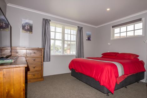 Photo of property in 26 Rugby Street, Awapuni, Palmerston North, 4412