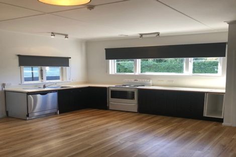 Photo of property in 15 Paritutu Road, Spotswood, New Plymouth, 4310