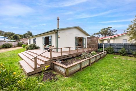 Photo of property in 3 Kowhai Grove, Featherston, 5710