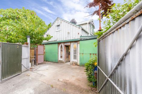 Photo of property in 2 Kaponga Crescent, New Lynn, Auckland, 0600