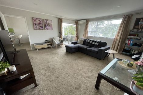 Photo of property in 24 Onedin Place, Titirangi, Auckland, 0604