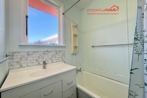 Photo of property in 15b Miro Street, Merrilands, New Plymouth, 4312