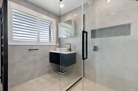 Photo of property in 46 Lynden Avenue, Hillcrest, Auckland, 0627