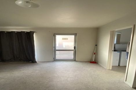 Photo of property in 11 Shamrock Lane, Te Atatu Peninsula, Auckland, 0610