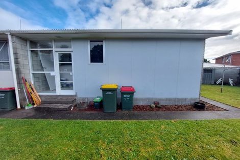 Photo of property in 9 Severn Place, Spotswood, New Plymouth, 4310