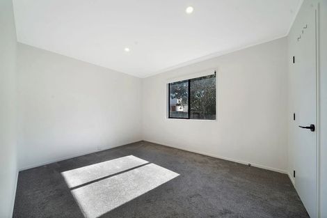 Photo of property in 1/134 Mcleod Road, Te Atatu South, Auckland, 0610
