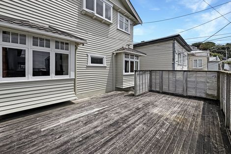 Photo of property in 17 Hankey Street, Mount Cook, Wellington, 6011