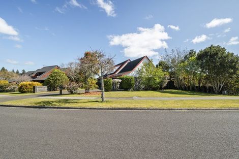 Photo of property in 14 Walford Drive, Lynmore, Rotorua, 3010
