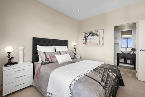 Photo of property in 140 Gills Road, Albany Heights, Auckland, 0632