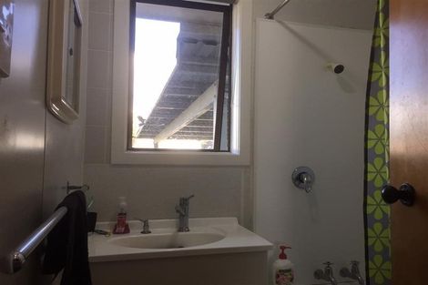 Photo of property in 31a Hinerau Street, Henderson, Auckland, 0612