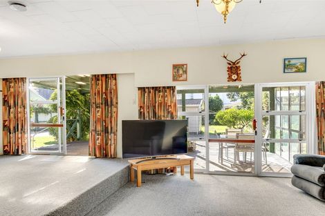 Photo of property in 67 Russell Street, Westport, 7825