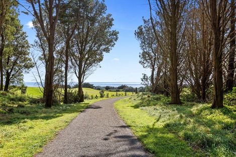 Photo of property in 4 St Andrews Parkway, Waiwhakaiho, New Plymouth, 4312