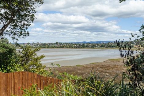 Photo of property in 73 Goods Road, Otumoetai, Tauranga, 3110