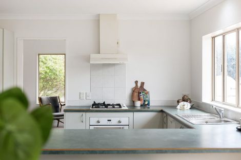 Photo of property in 2 Terry Lane, Paraparaumu Beach, Paraparaumu, 5032