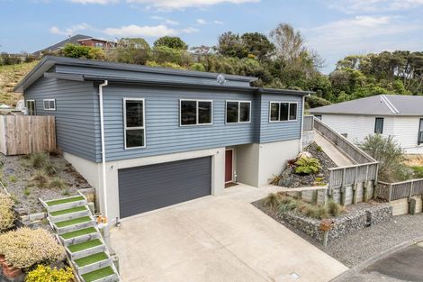Photo of property in 136 Navigation Drive, Whitby, Porirua, 5024