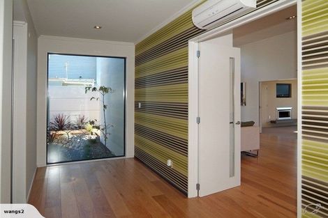 Photo of property in 21 Paeroa Street, Riccarton, Christchurch, 8041