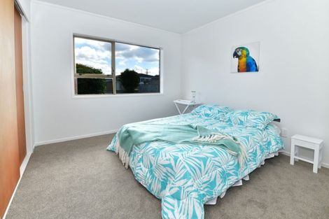 Photo of property in 2/26 Hatton Road, Orewa, 0931
