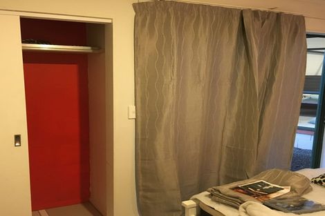 Photo of property in 16 Meynell Court, Glen Eden, Auckland, 0602