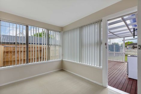 Photo of property in 73 Kenderdine Road, Papatoetoe, Auckland, 2025