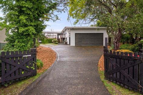 Photo of property in 51 Stanley Road, Glenfield, Auckland, 0629