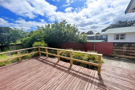 Photo of property in 37 Manuka Street, Castlecliff, Whanganui, 4501
