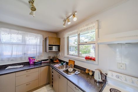 Photo of property in 15 Curling Crescent, Onekawa, Napier, 4110