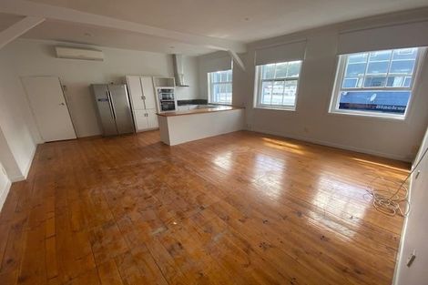 Photo of property in 2u1 King Street, Mount Cook, Wellington, 6021