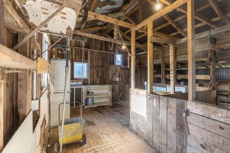 Photo of property in 208 Adelaide Road, Dannevirke, 4930