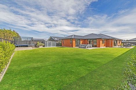 Photo of property in 15 Cedric Place, Darfield, 7510