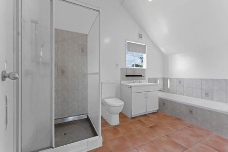 Photo of property in 2/163 Whitford Road, Somerville, Auckland, 2014