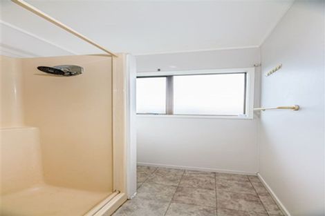 Photo of property in 274 Great North Road, Henderson, Auckland, 0612