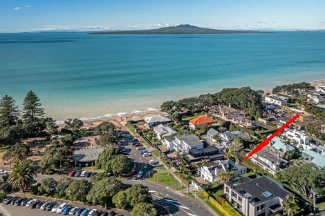 Photo of property in 15 The Strand, Takapuna, Auckland, 0622