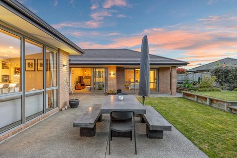 Photo of property in 26 Blue Gum Place, New Brighton, Christchurch, 8083
