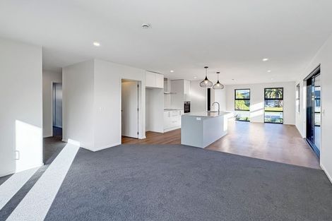 Photo of property in 10a Pax Avenue, Forrest Hill, Auckland, 0620